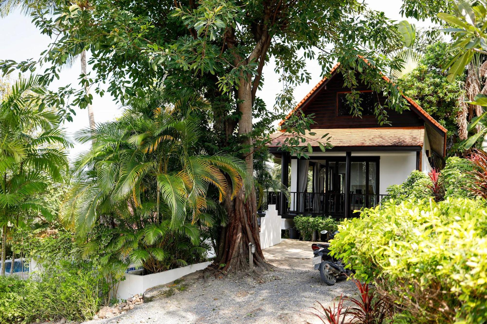 Baan Chom Chan Ko Pha Ngan Buitenkant foto